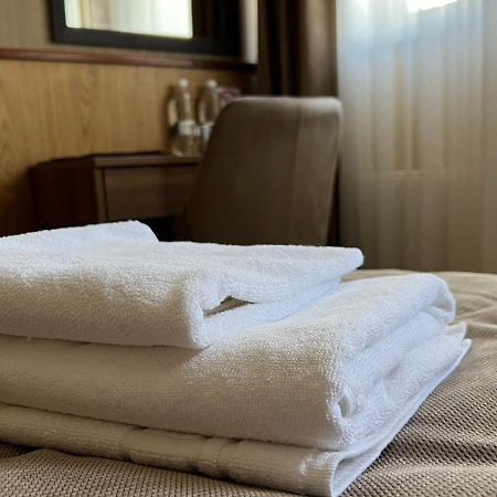 Sport Hotel 2 チェルカースィ エクステリア 写真
