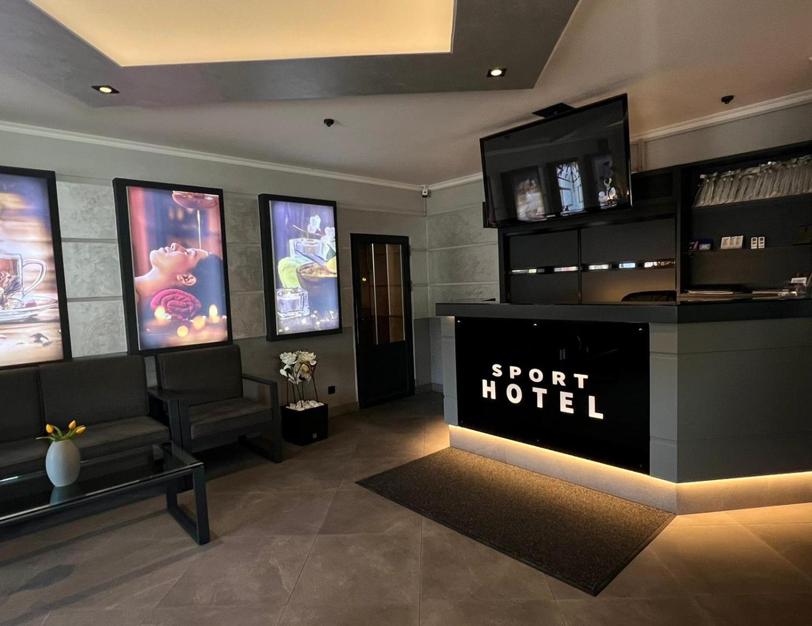 Sport Hotel 2 チェルカースィ エクステリア 写真